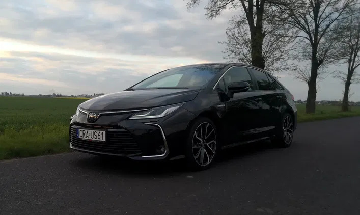 samochody osobowe Toyota Corolla cena 108900 przebieg: 39820, rok produkcji 2019 z Przasnysz